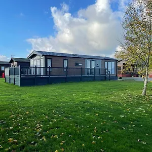 Coopers With Hot Tub Holiday home Malton