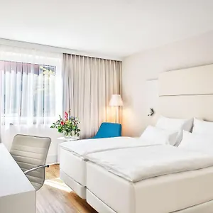 Nh Vienna Airport Conference Center Otel